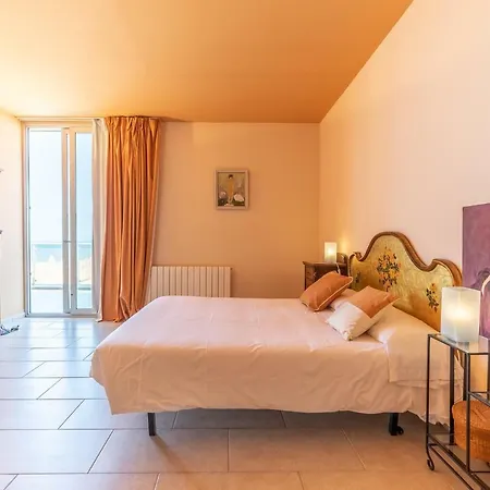 Illa L' Escala